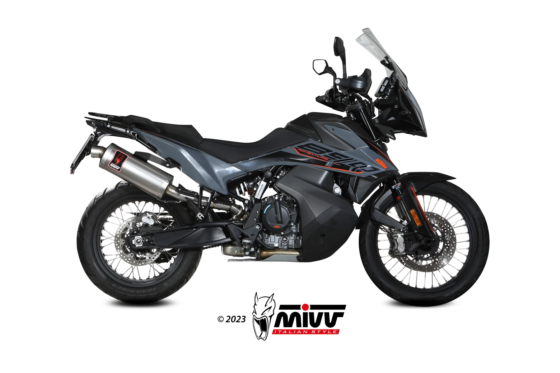 KTM_Adventure890_22-_73KT021LEKX_01.jpg