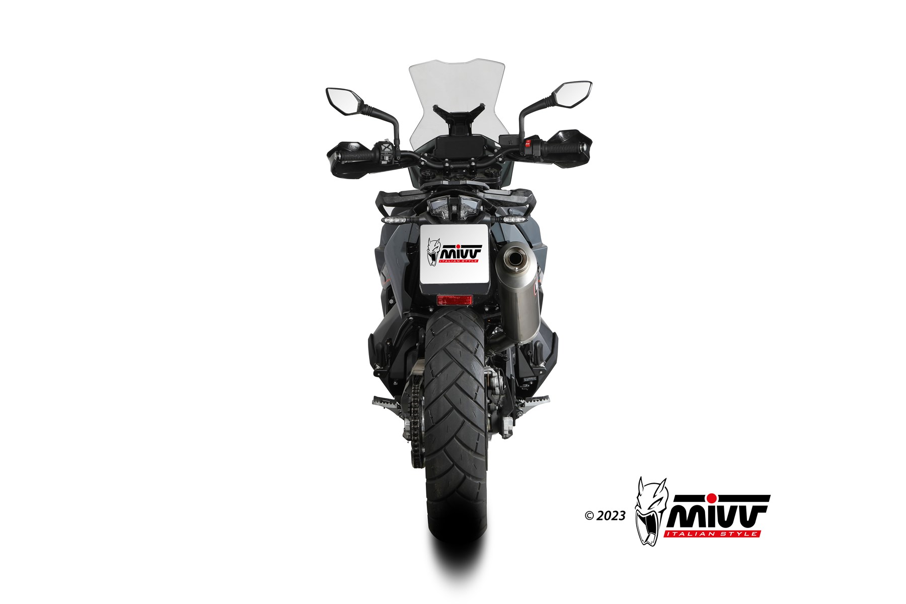 KTM_Adventure890_22-_73KT021LEKX_03.jpg