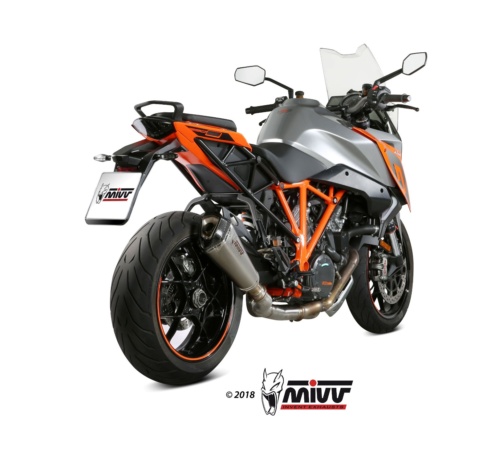 KTM_SUPERDUKE_1290_GT_16-_73KT018LDRX_02_NK.jpg