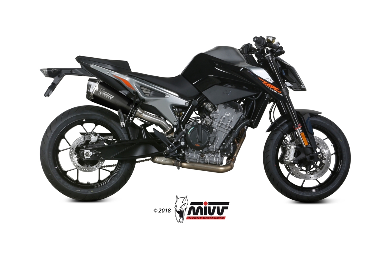 KTM_Duke790_18-_73KT020LDRB_01_PPG.jpg