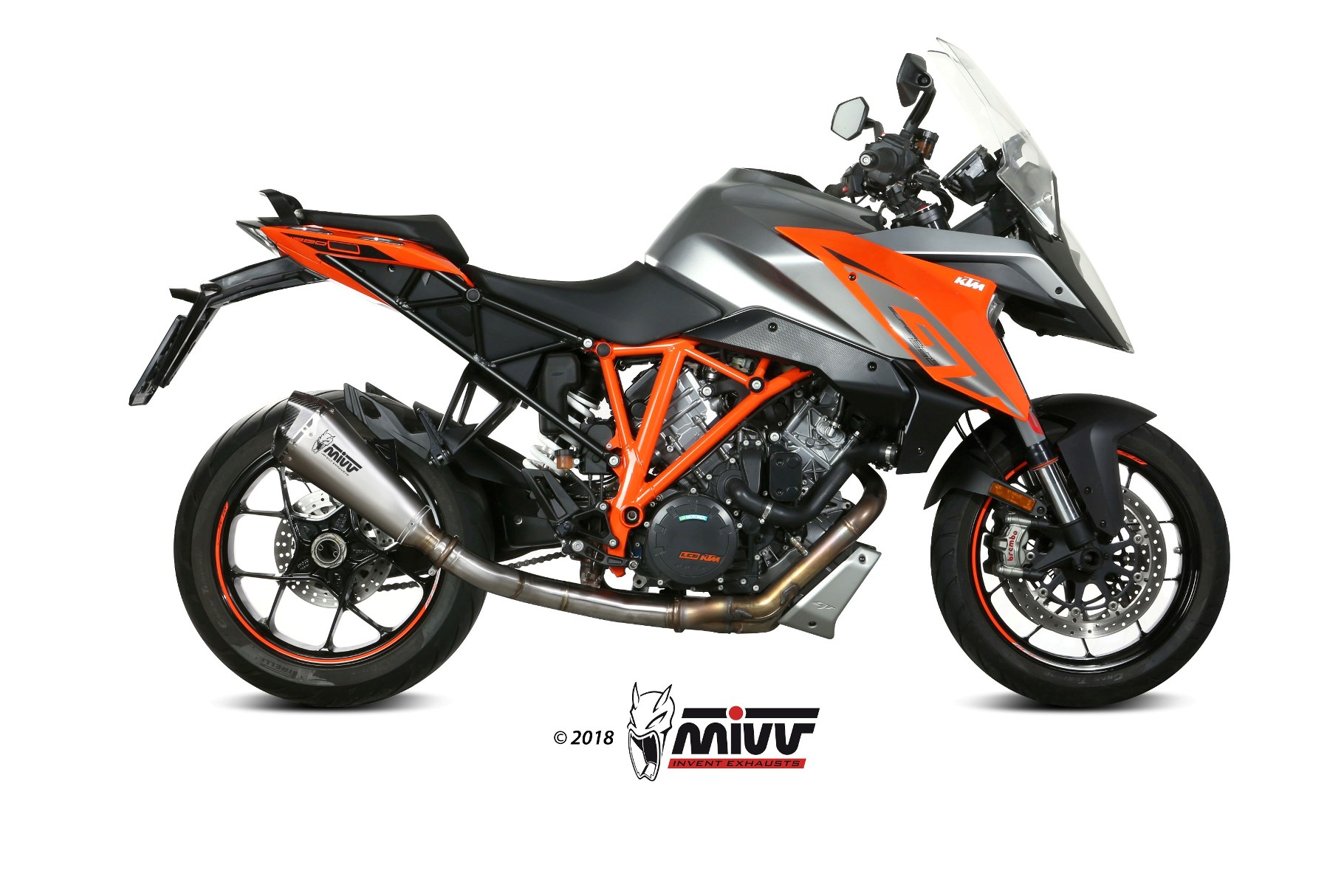 KTM_SUPERDUKE_1290_GT_16-_73KT018LDRX_01_NK.jpg